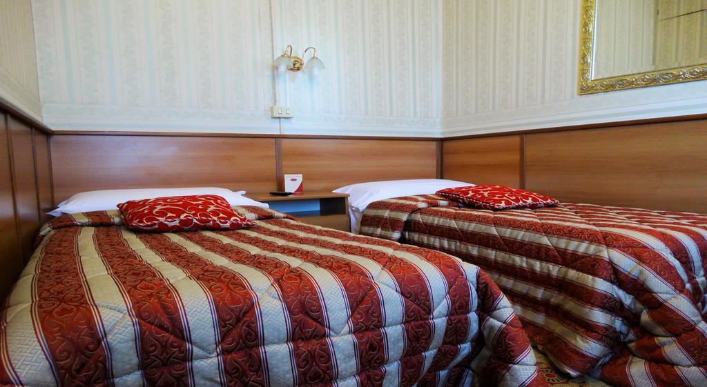 Hotel Cristina Rome Ruang foto