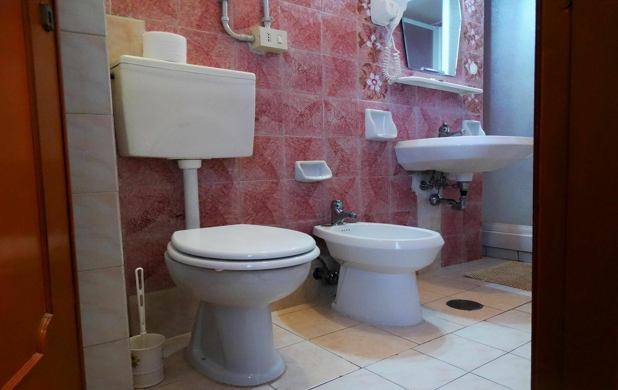 Hotel Cristina Rome Bagian luar foto